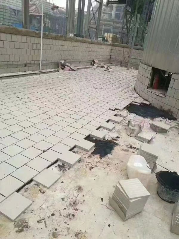 剛鋪好的耐酸磚需要注意什么